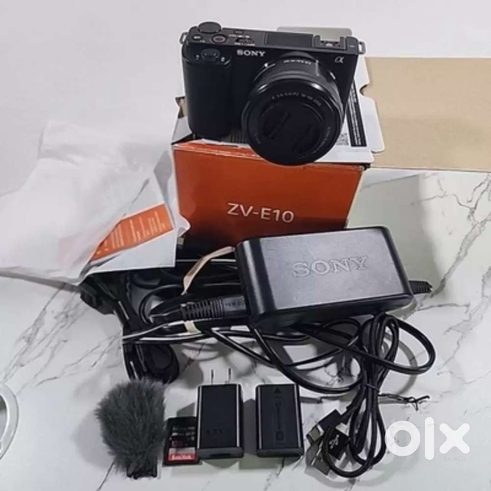 Used item Sony Alpha ZV-E10 Vlog Podcast Camera Interchangeable Lens.