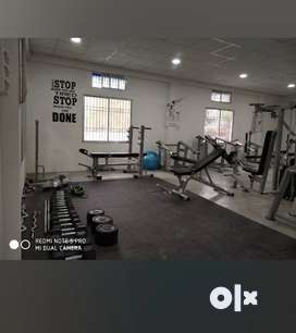 Complete Gym equipment in good condition