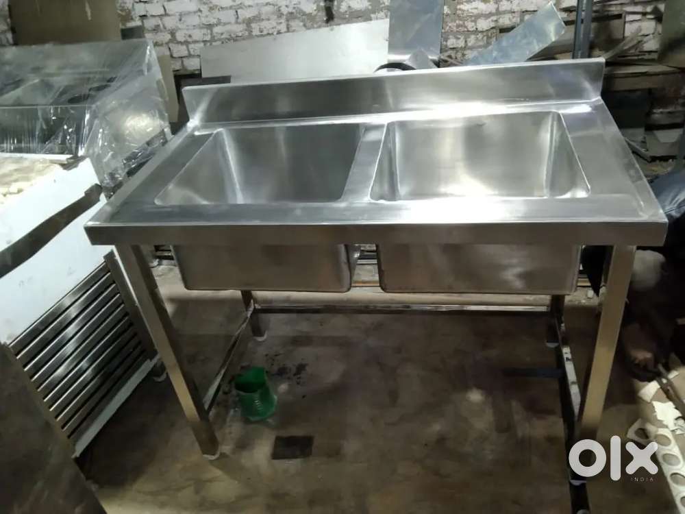 EIGHT DAYS OLD UNUSED COMMERCIAL STAINLESS STEEL DOUBLE SINK KATWARIA