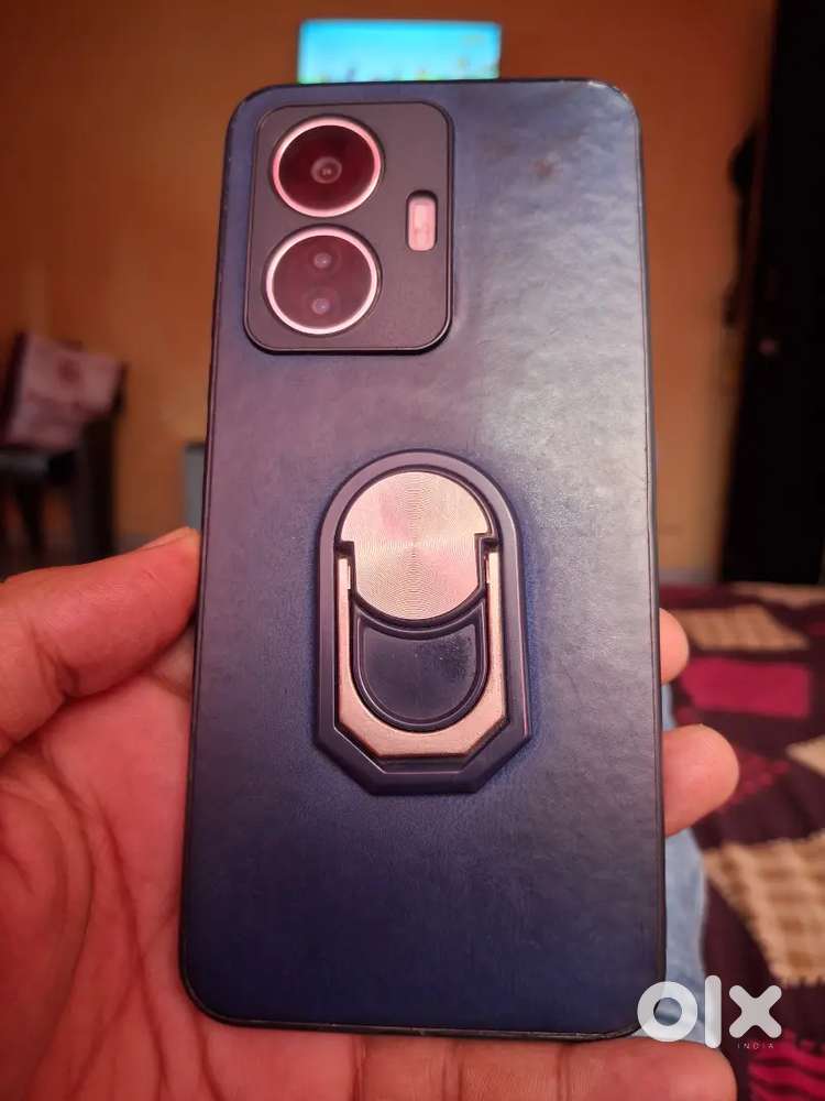 Vivo t1 6/128 sell krna h well maintained phone only 7000/-