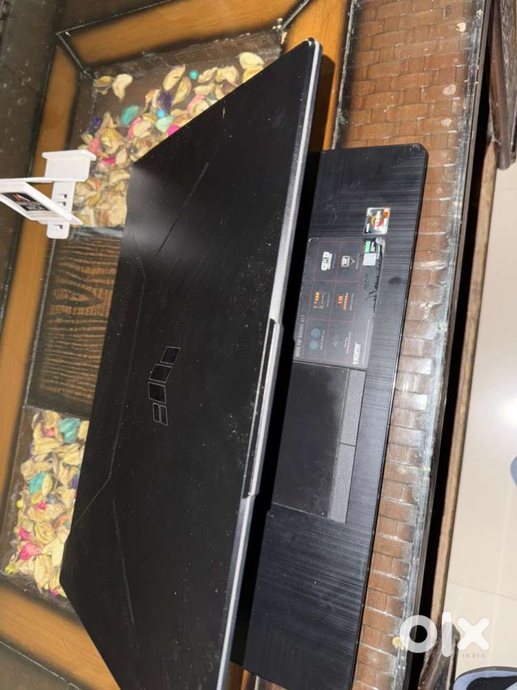 asus Tuf 17 New condtion