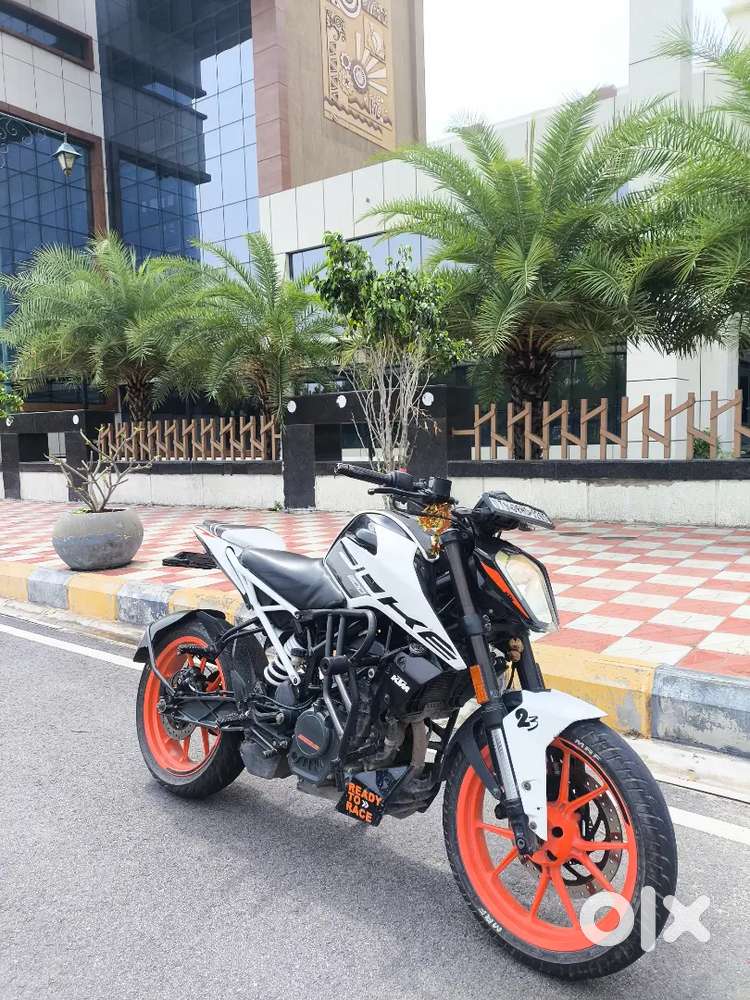 Ktm duke 200