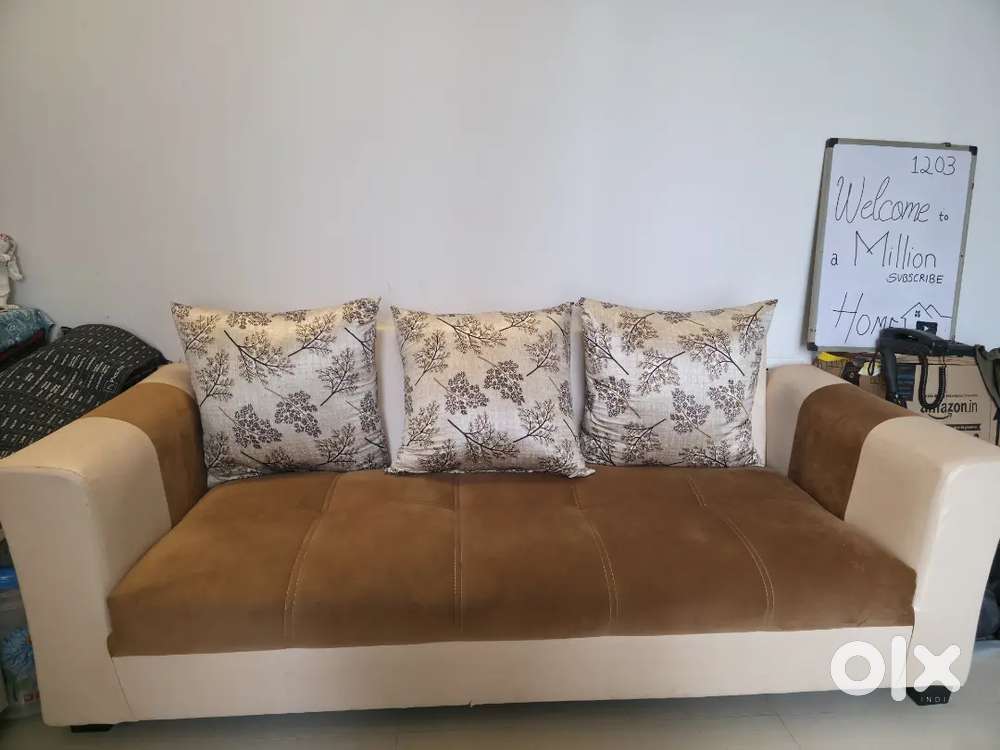 FOR URGENT SALE: Comfortable & Stylish 3+1+1 Sofa Set