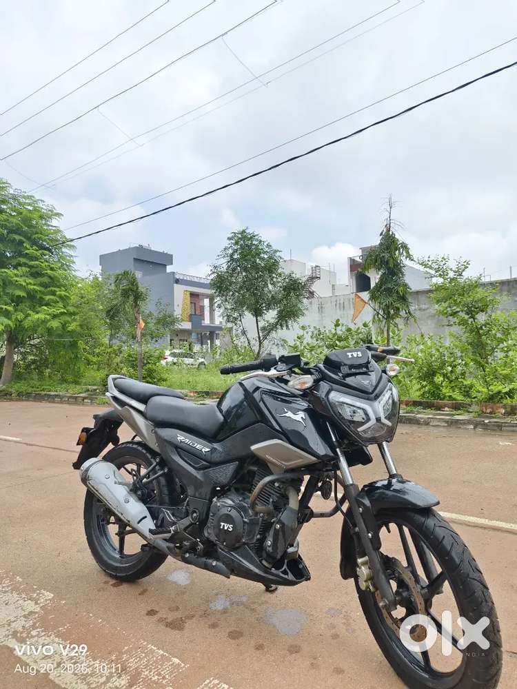 TVs raider 125