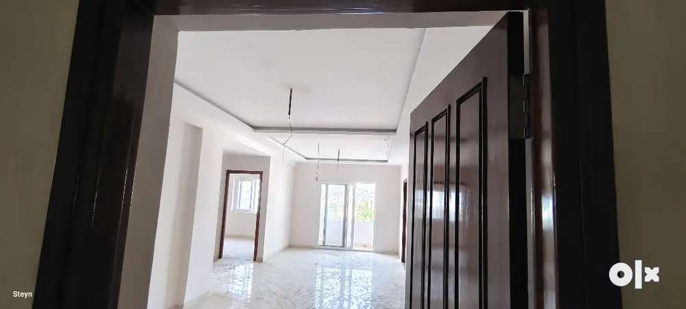 NEW FLAT AT PRIME LOCATION MADHURUWADA JUNCTION DMART 150 METERS ONLY