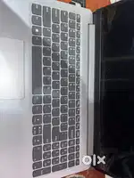 LAPTOP IDEAPAD RYZEN 5 8gb RAM 512 SSD