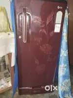 Well condtion fridge