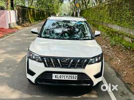 Mahindra XUV300 1.2 W6 AMT Petrol, 2022, Petrol