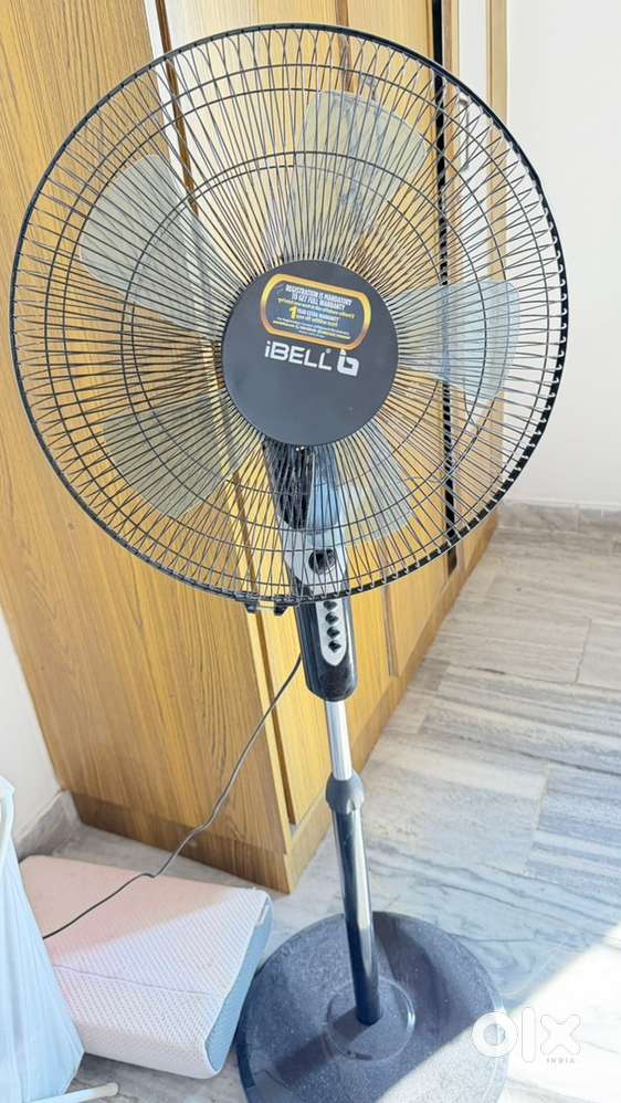 iBell Pedestral Fan - Pristine condition.