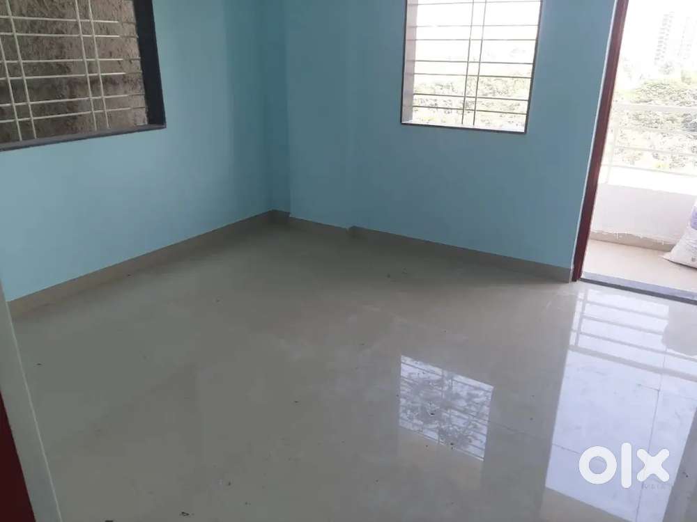 FAMILY AND BACHELOR GIRLS ROOM AVAILABLE (BROKER CHARGE APPLY)