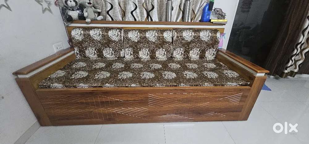 Wooden Sofa cum Bed in 15000.Mint condition