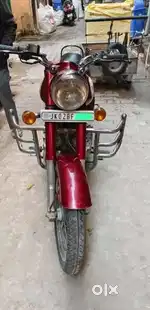 Royal Enfield Classic Red