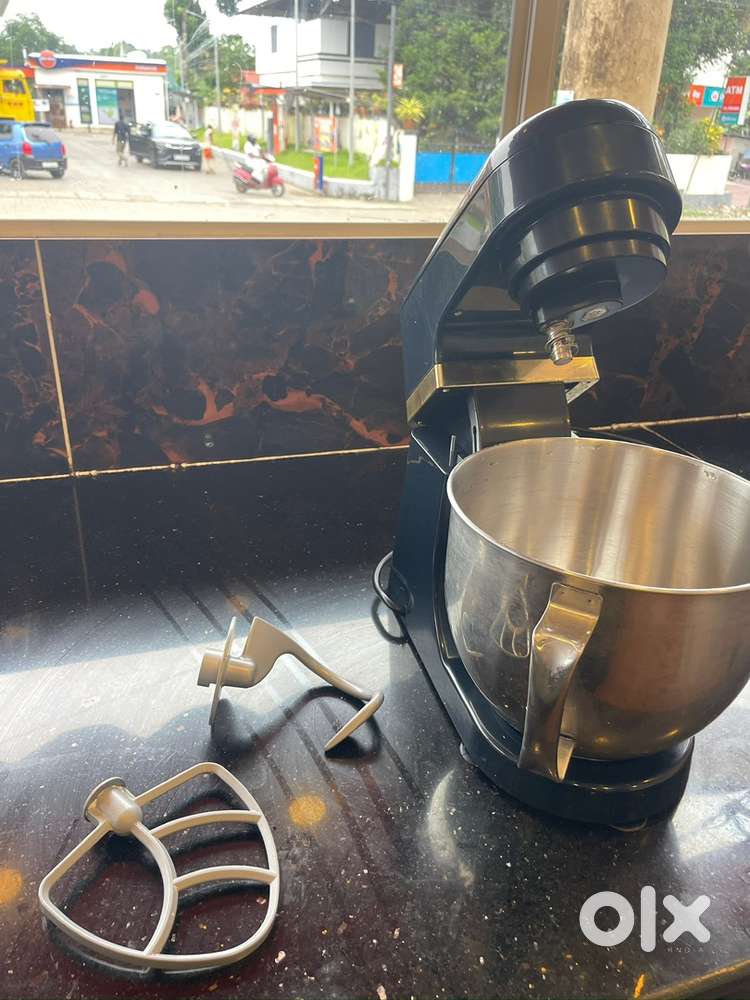 Stand mixer / cream beater for BAKERS