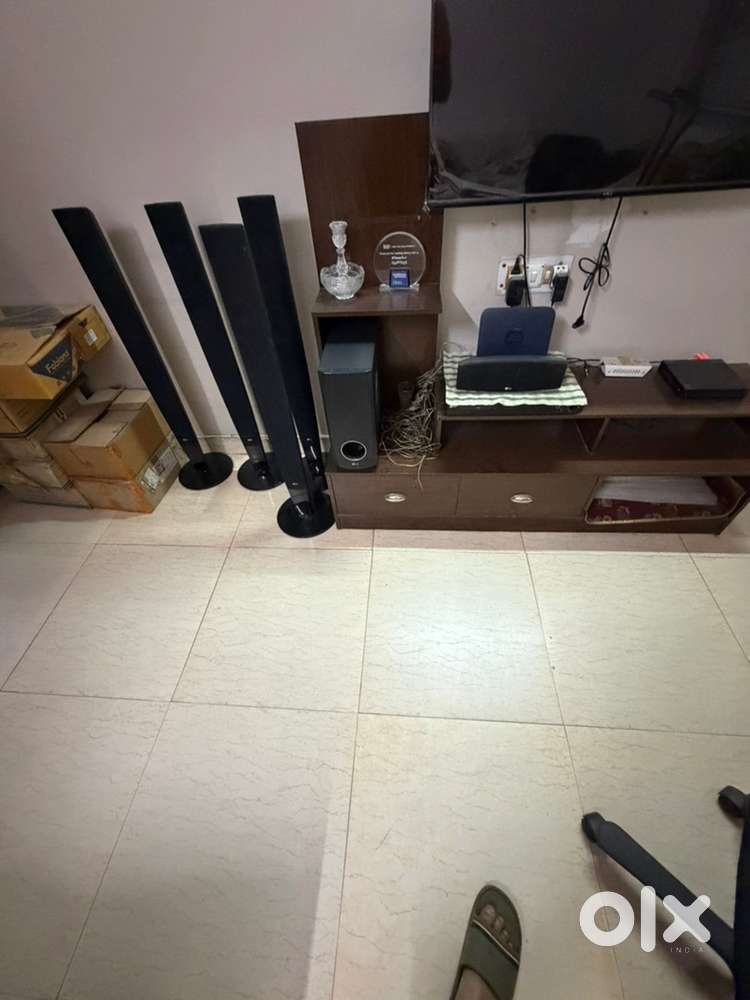 Lg ht503th 5.1 channel home theatre in aone condition