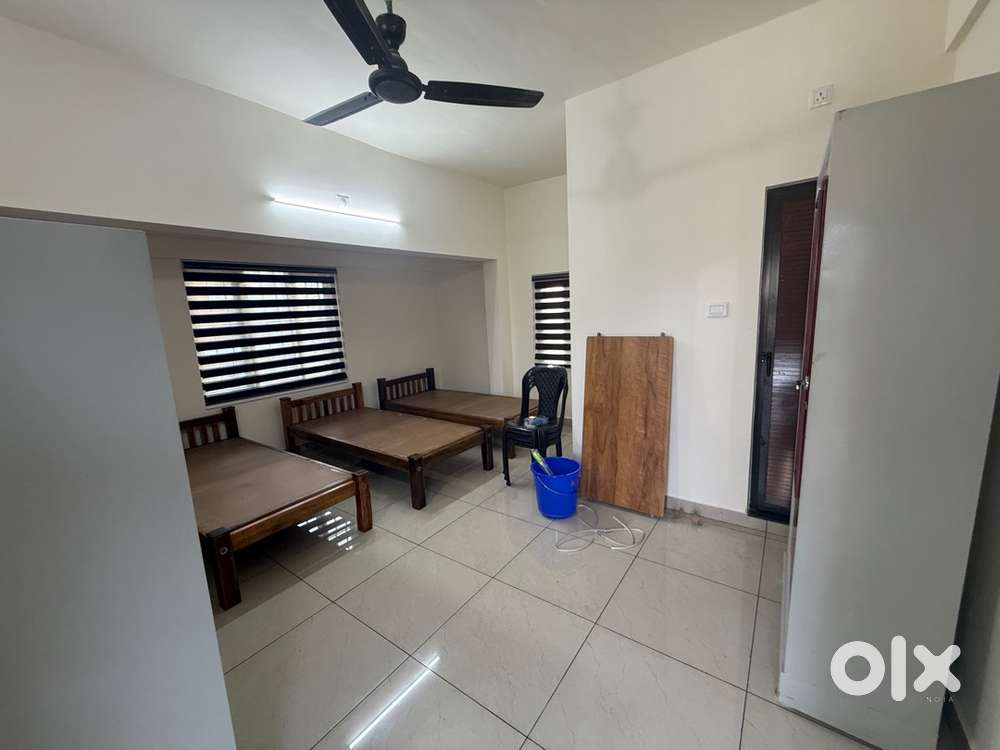 3 person Room Sharing @3750/- per head(Alappuzha )