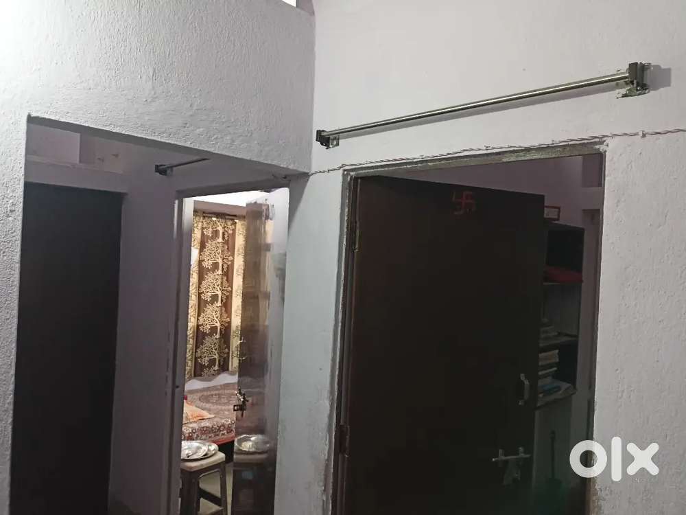 Need a boy room partner. 2 bhk flat hai jisme ek room Khali hain