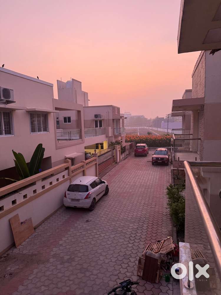 3bhk for female housemates