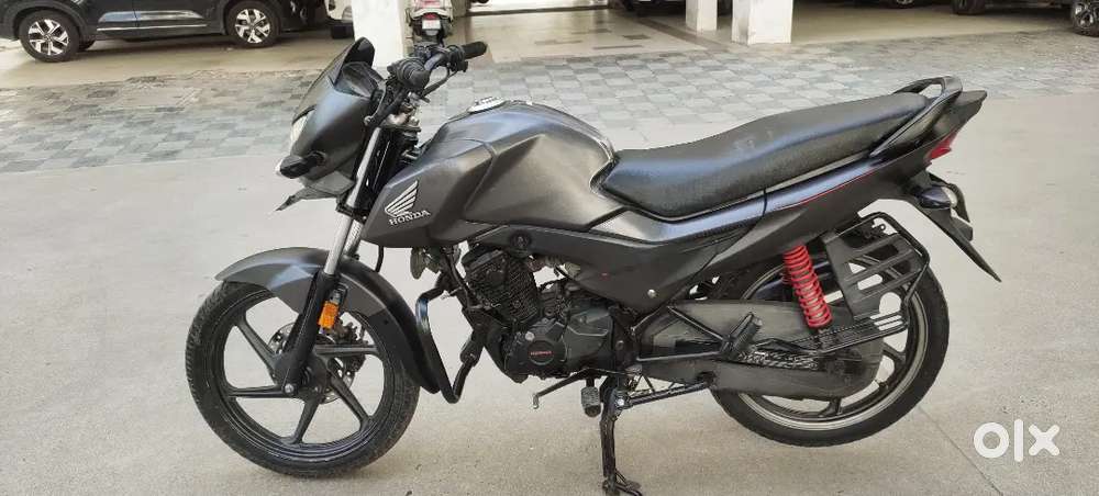 Honda livo self start top model, 1 owner, 2017