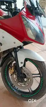 Yamaha R15
