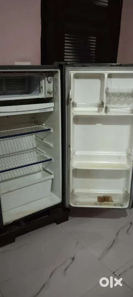 3-4 yr old fridge for sale with Good Colling condition