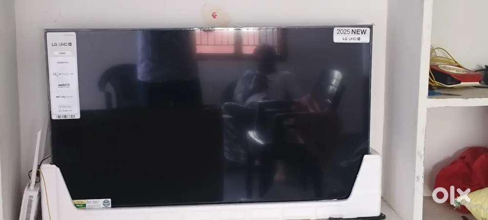 LG UHD ai 43 inches