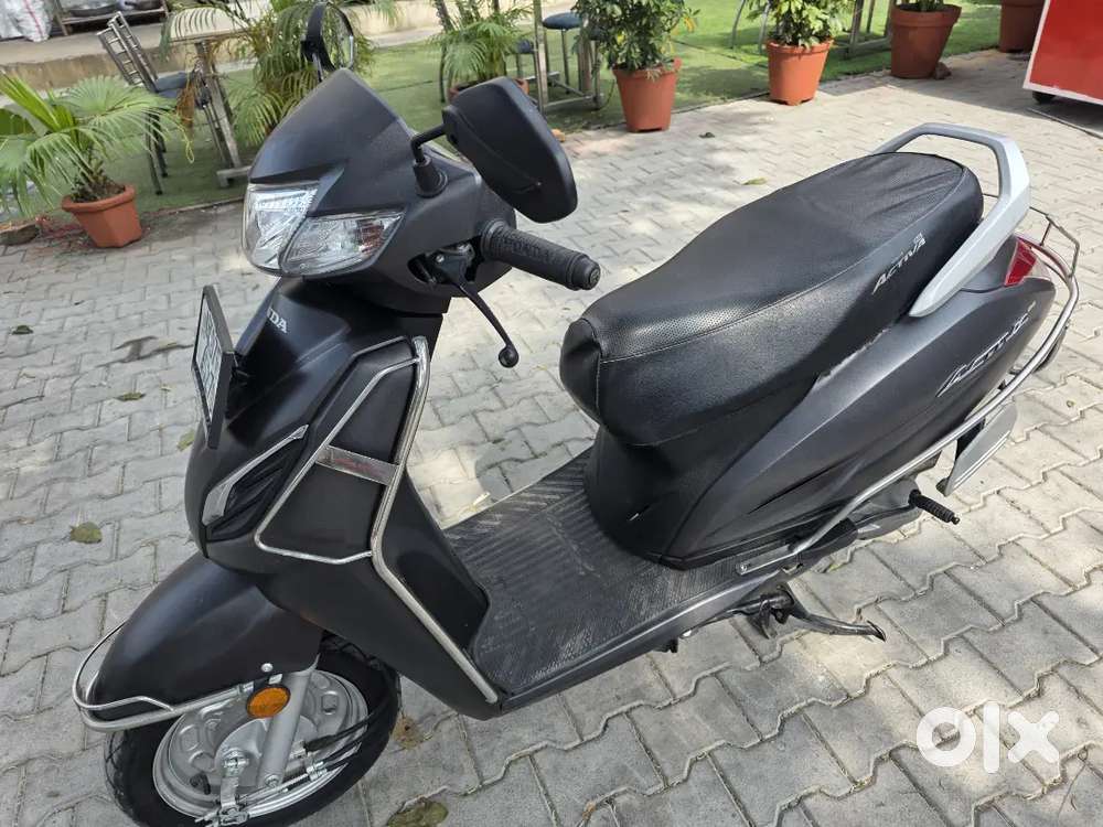 Activa 6G showroom condition Lone facility available