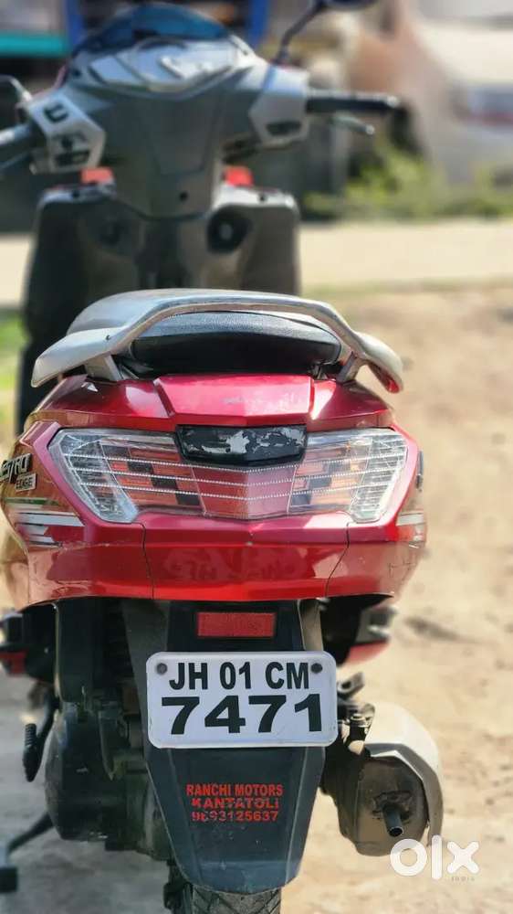 No any problems 
All paper ok 
Both tyres are condition 
.