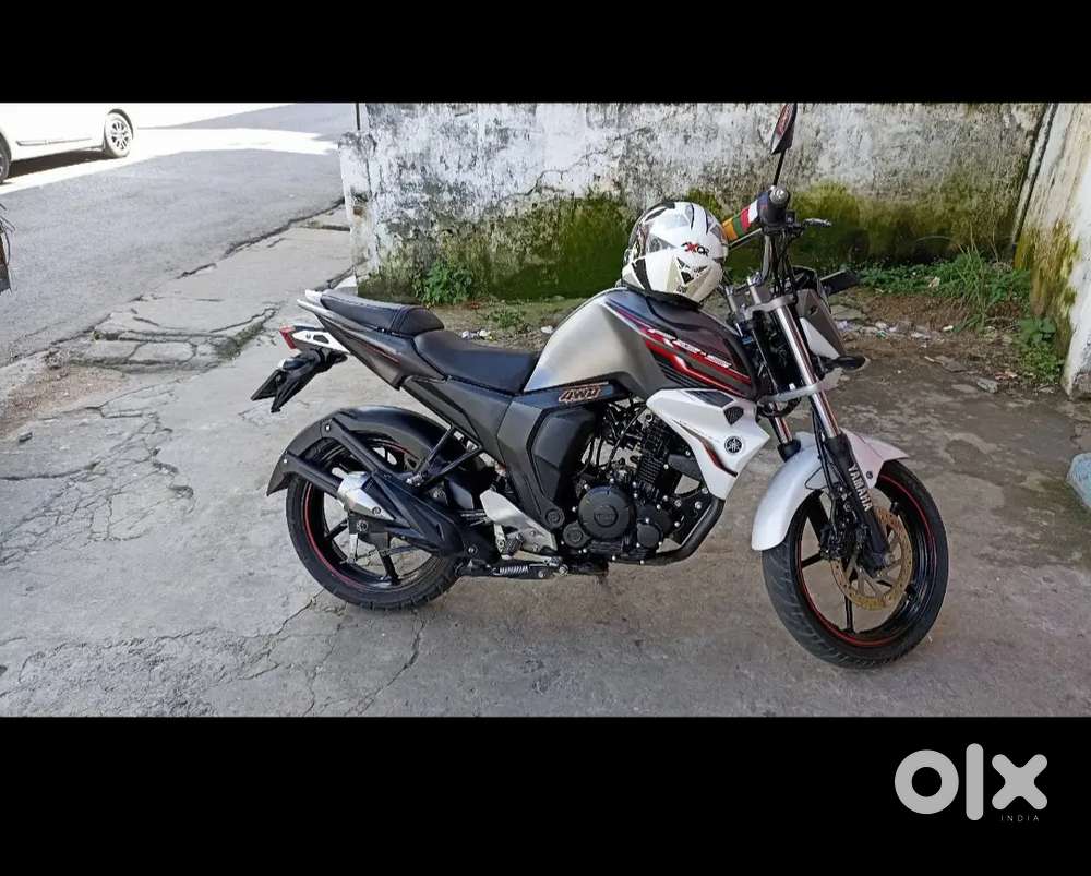 Yamaha fzs bike