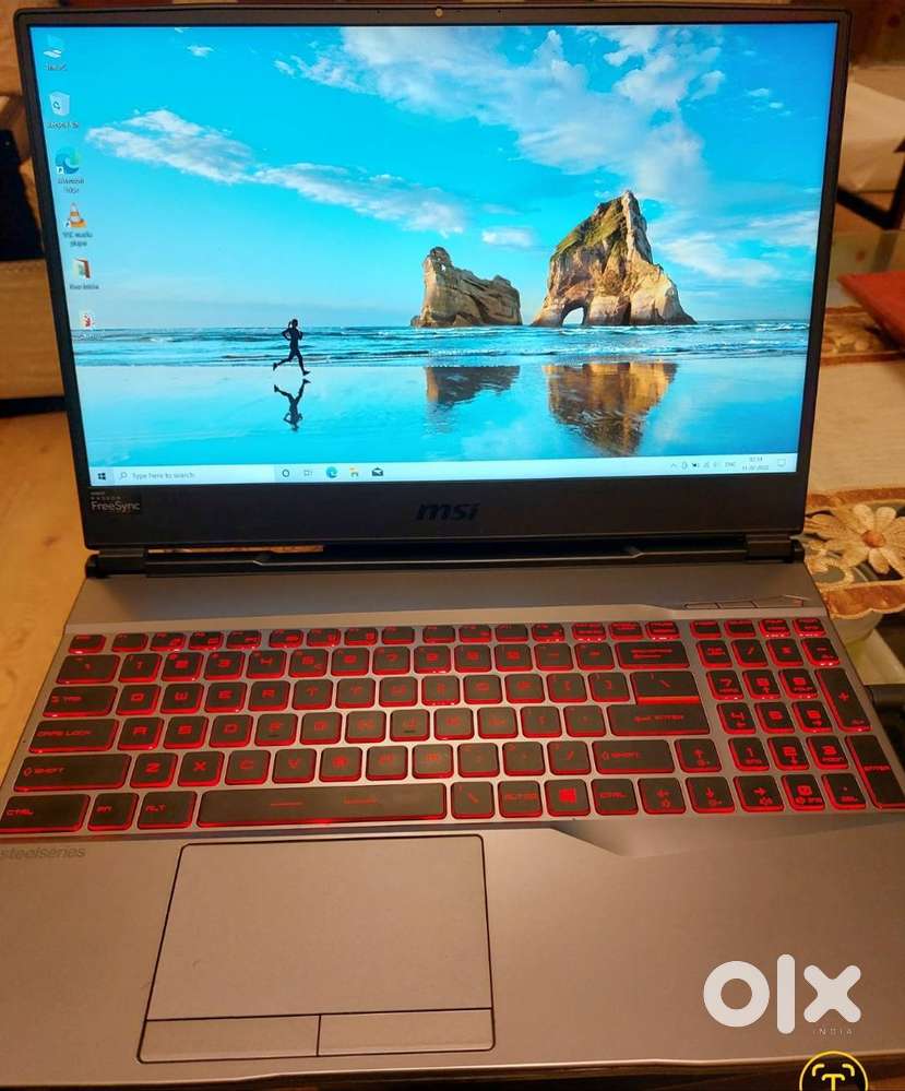 MSI Laptop new condition with box + charger