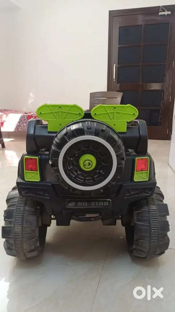 Kids electronic Jeep model number BQ-2188