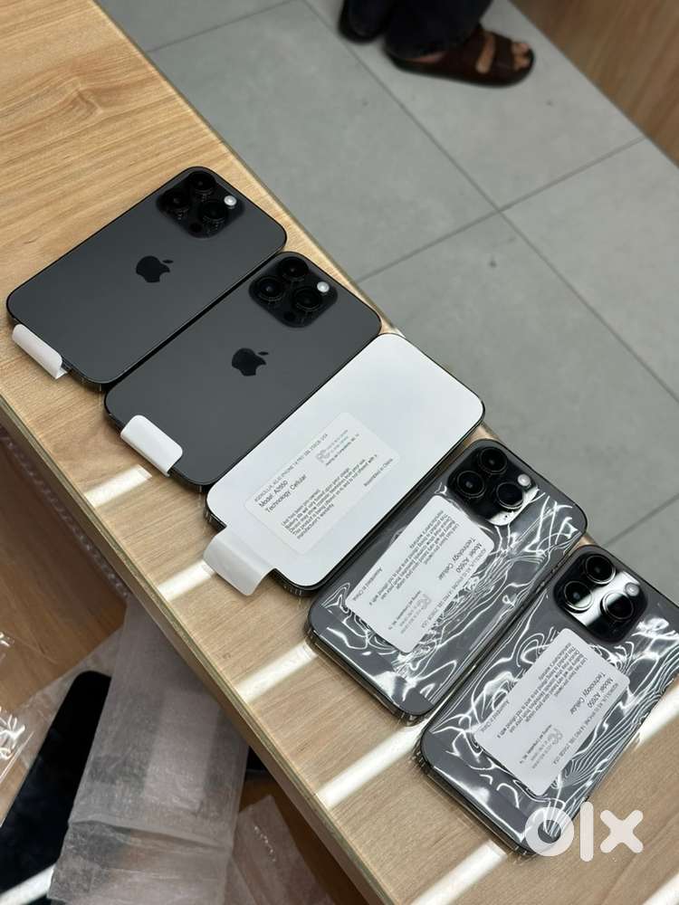 Iphone 14 pro 256 just active & used 512 gb