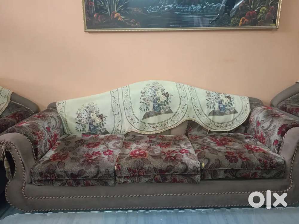 Sofa set 5 seater