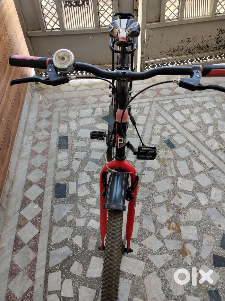 cycle  in running condition , for teenagers