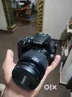CANON EOS 250 D