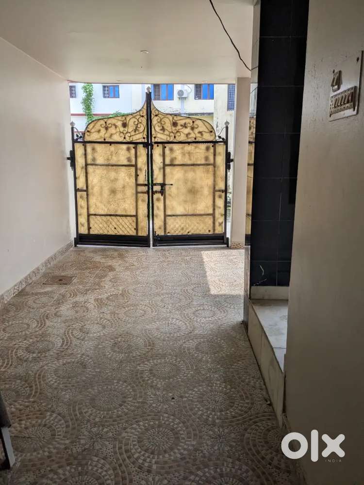 We are looking for a small family for renting our house