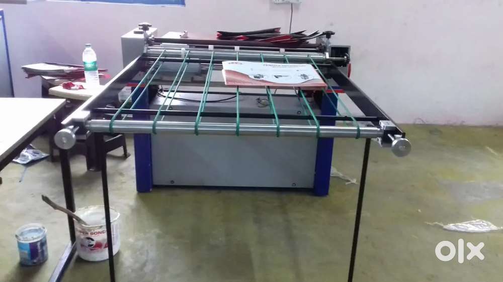 Semi-automatic paper bag machine