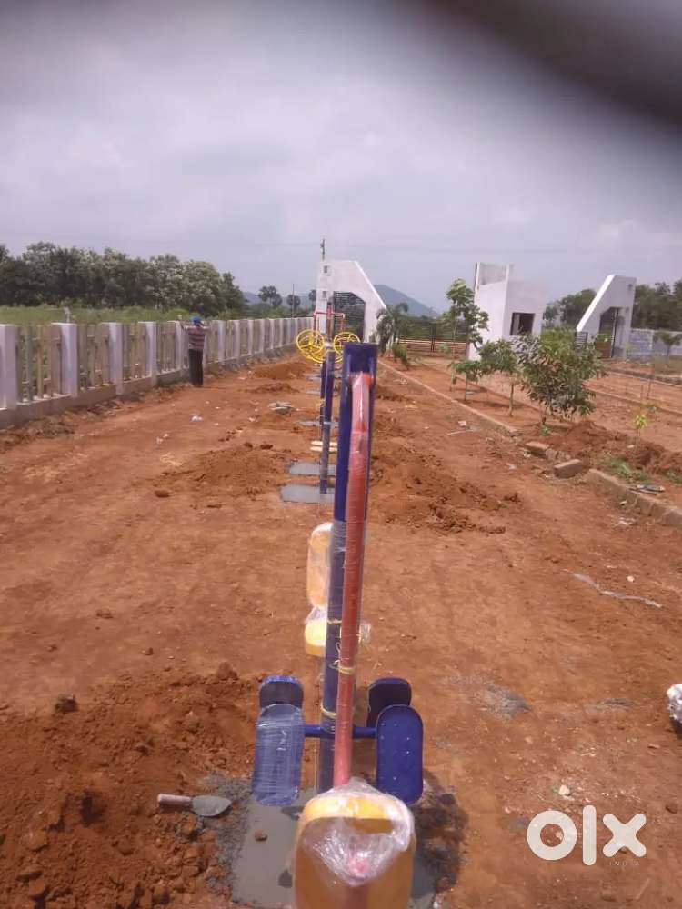 VUDA APPROVED PLOT FOR SALE NEAR DESAPATHRUNIPALEM