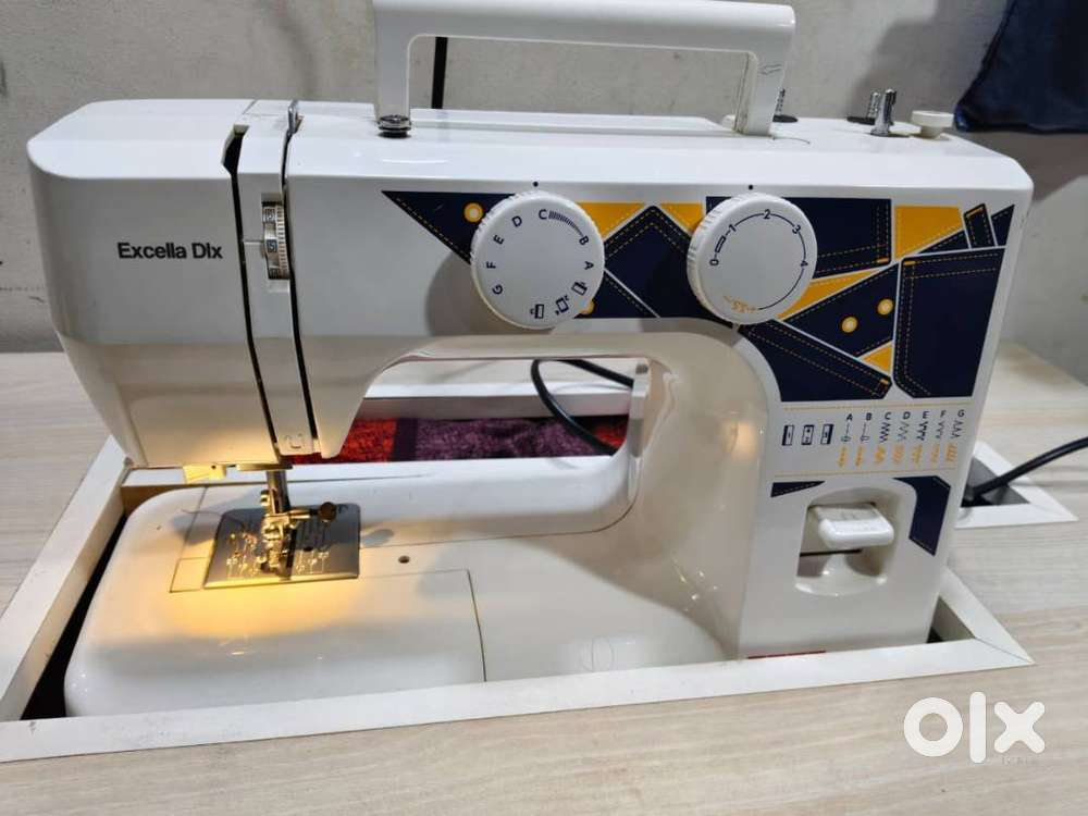 Usha Janome Excella DLX Automatic Zig-Zag Electric Sewing Machine