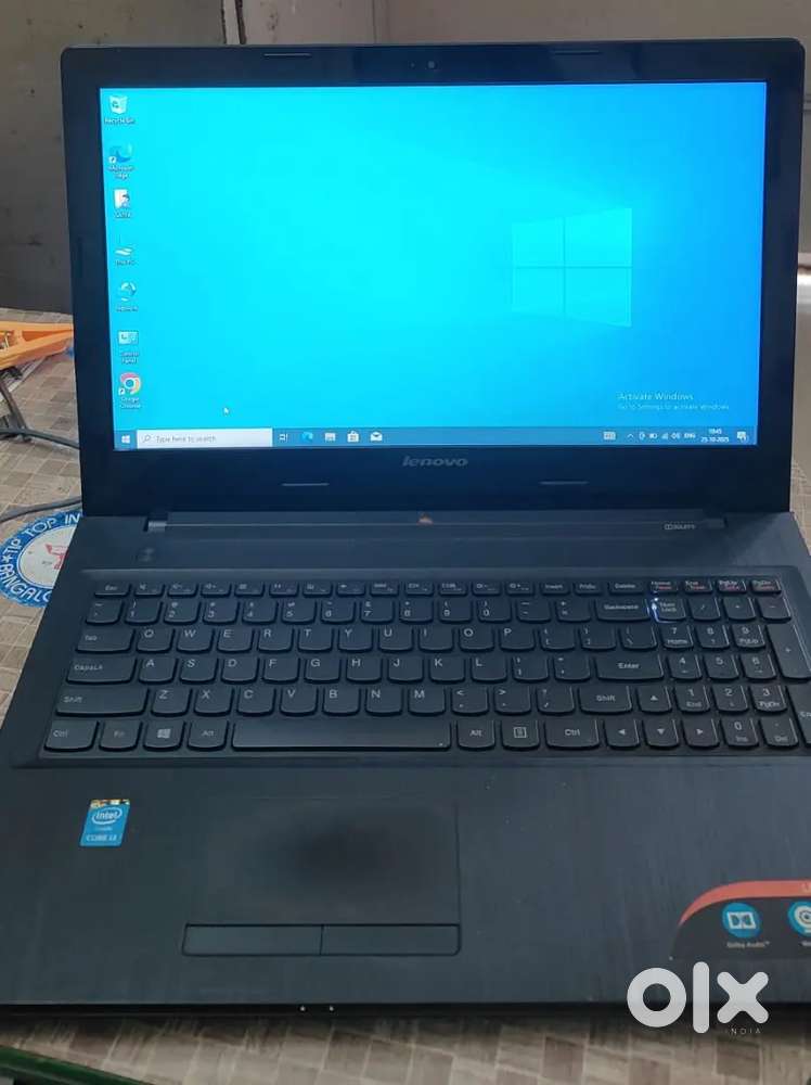 Lenovo laptop i3 5th,8gb ram,1 tb. like new condition .