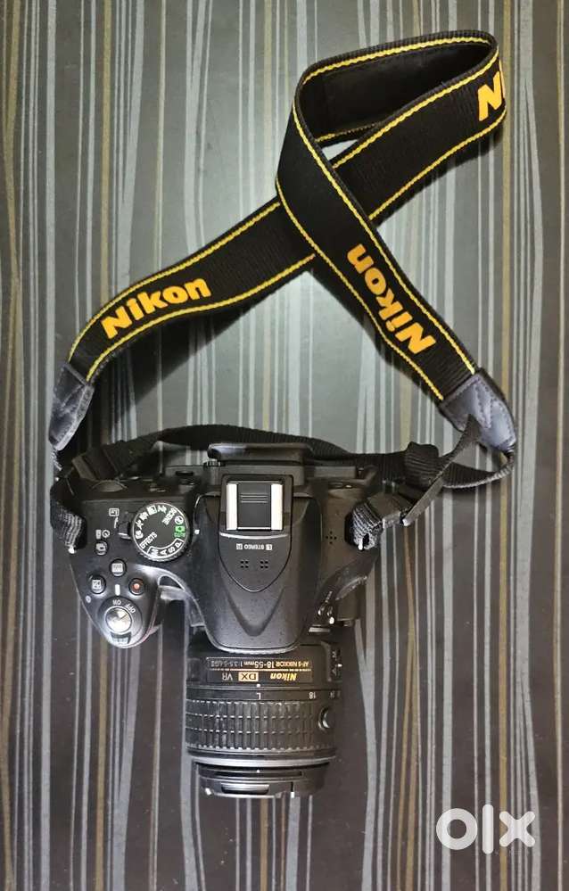 Nikon D5200 Digital SLR Camera, AF-S 18-55 mm VR Lens, Mem Card, Bag