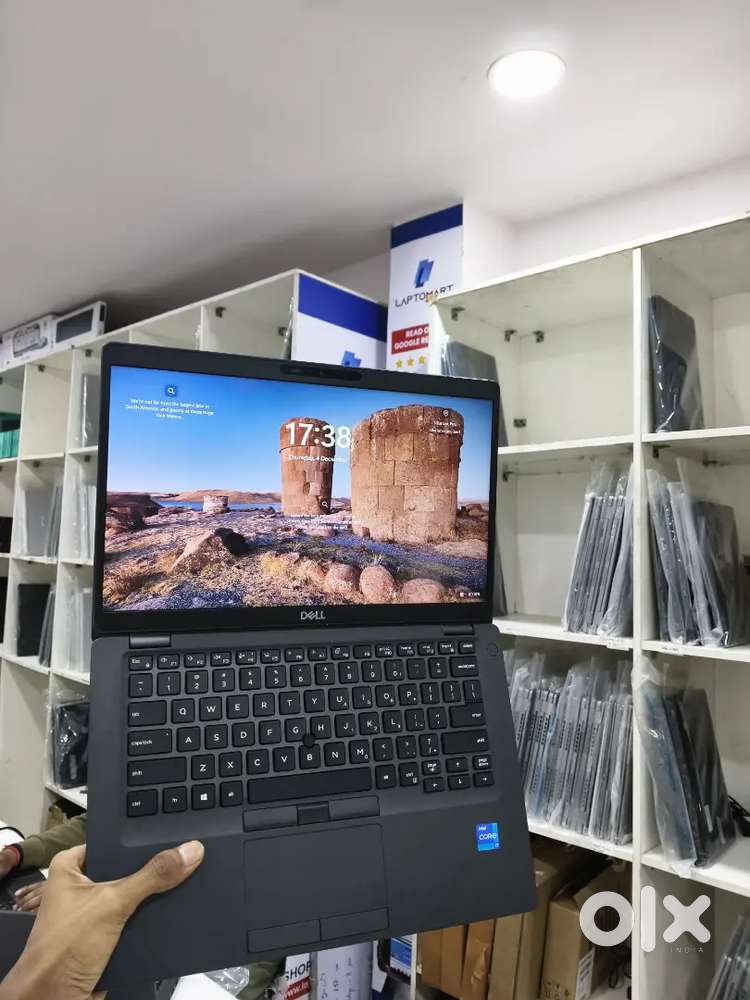 Well Maintained Dell Laptop 5401 Touch Screen i7-9th 16GBRAM 512GB SSD