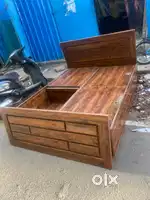 Queen size bed 5/6.5