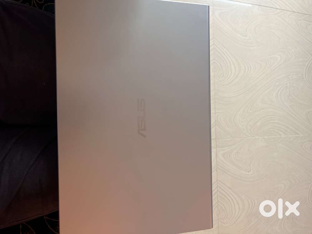 ASUS x515 i3 11th gen