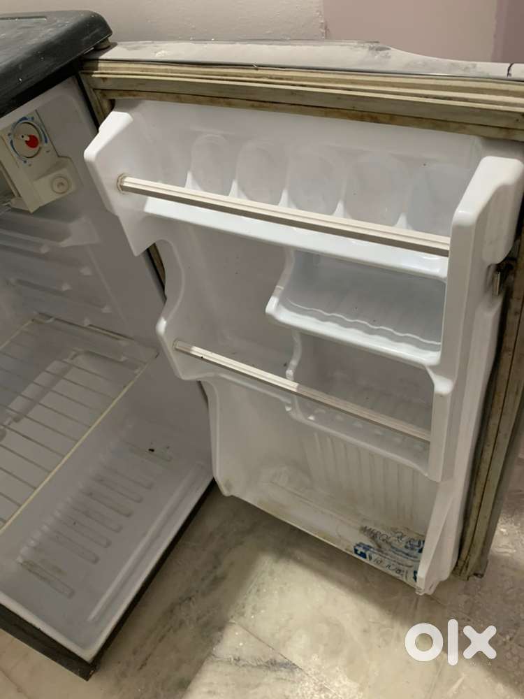 VIDEOCON mini fridge