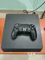PS4 SLIM GOOD CONDITION