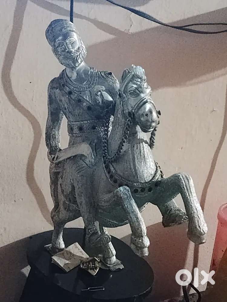 ANTIQUE SHIVAJI MAHARAJ MURTI 50 YEAR'S OLD