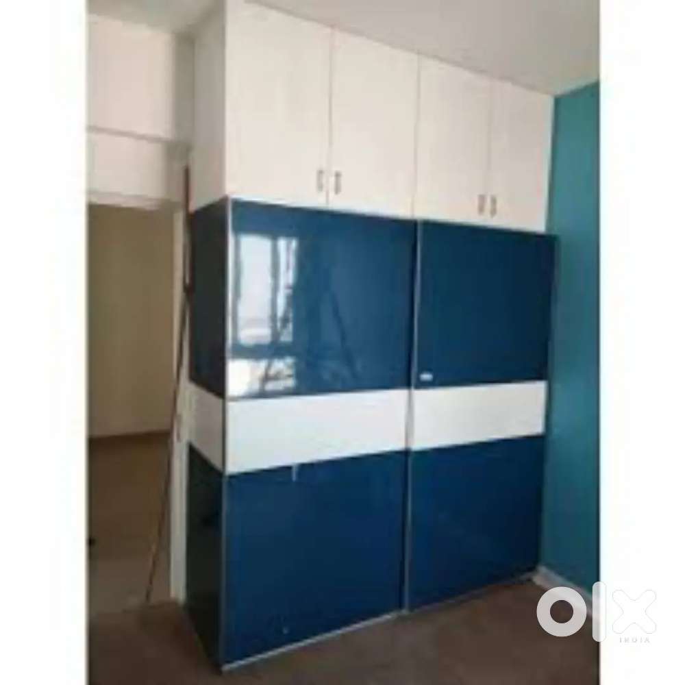 मकान में वुडन फर्नीचर और ओल वकॅ सॉल्यूशन