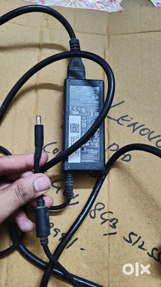 Dell round pin 65 watt charger