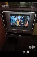 Samsung CRT TV with showcase