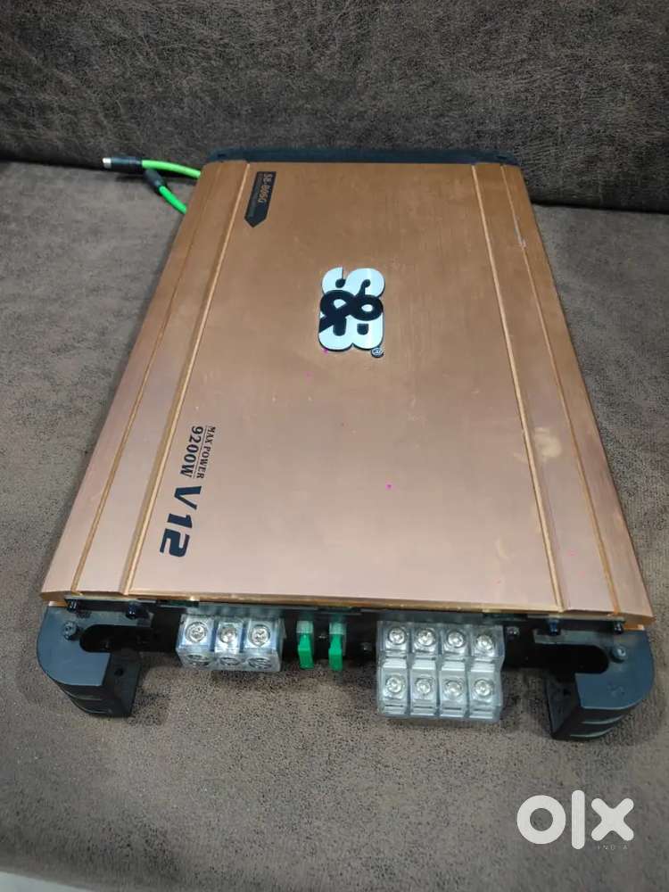 Urgent sale jbl base tube amplifier gold spikar